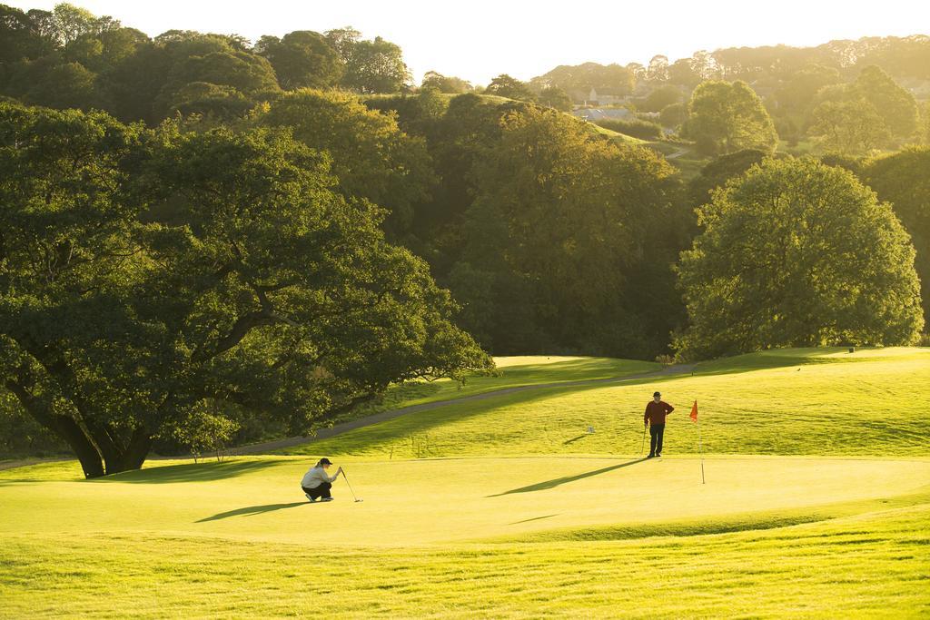 Hollins Hall Hotel, Golf & Country Club Bradford  Luaran gambar