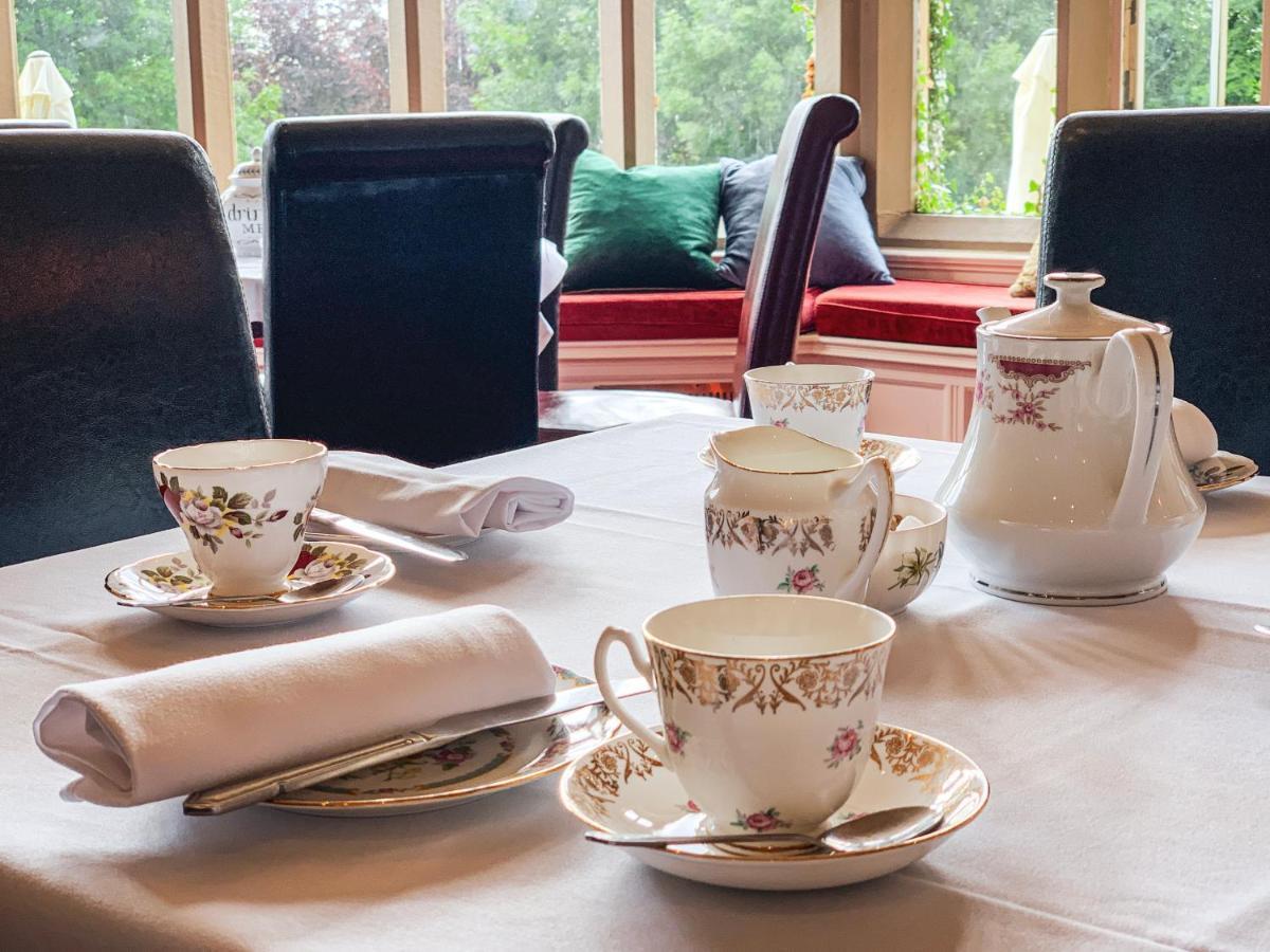 Hollins Hall Hotel, Golf & Country Club Bradford  Luaran gambar