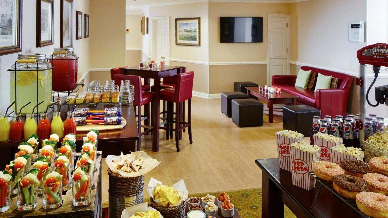 Hollins Hall Hotel, Golf & Country Club Bradford  Luaran gambar
